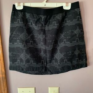 Black skirt with design